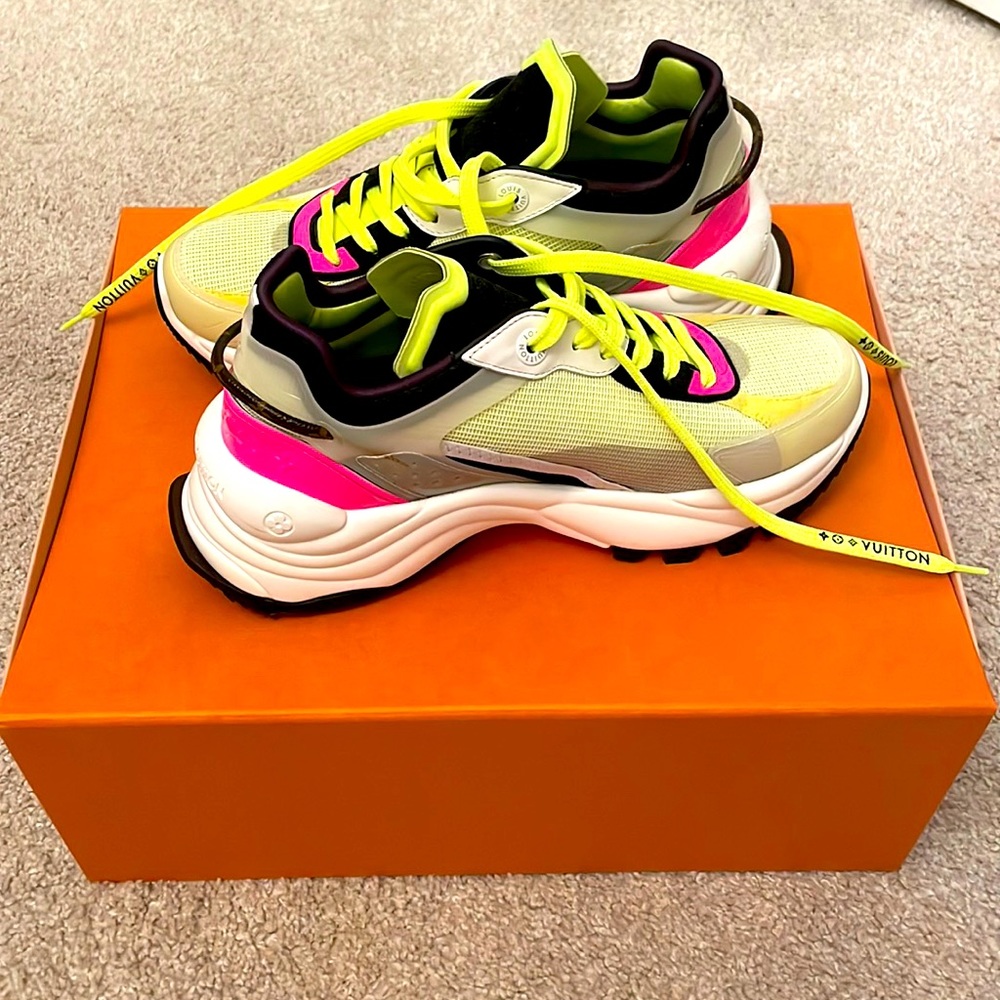 Louis Vuitton Run 55 Sneakers Size 7.5 - Picture 1 of 6